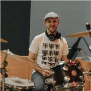 Profesor de batería con amplia experiencia como batería profesional